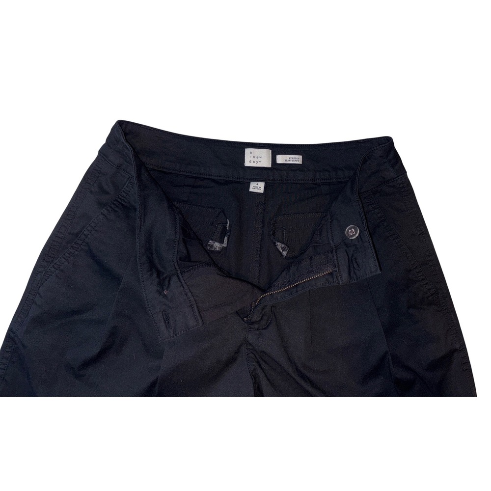 A New Day Womens High Rise Pleated Stretch Shorts Black Size 4 - Picture 4 of 9